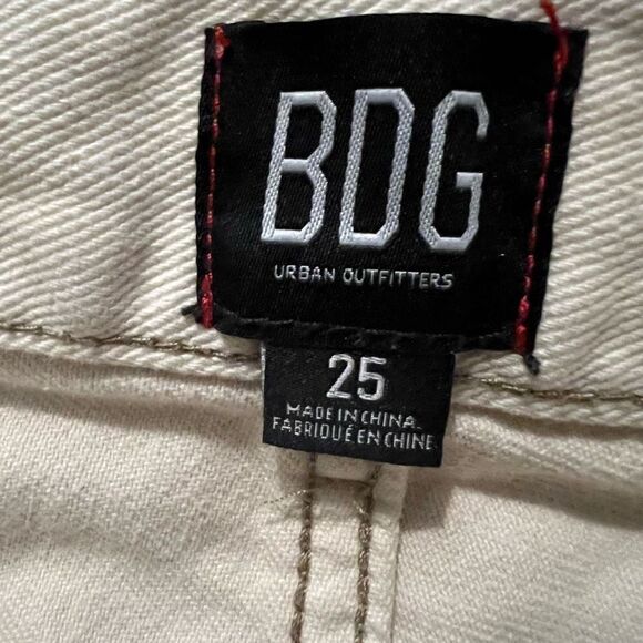 BDG Off White Slim Straight Legs High Waisted Jeans Size 25 - Picture 5 of 5